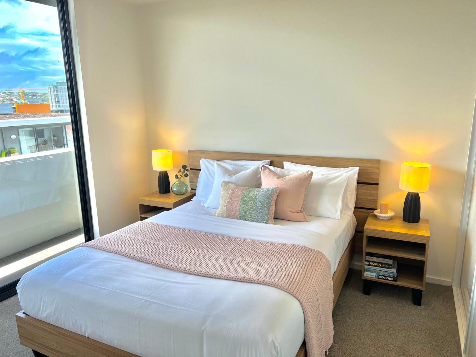 Harbour Towers, Newcastle'S Elite Apartment Stays, Free Parking & Tram Access Luaran gambar