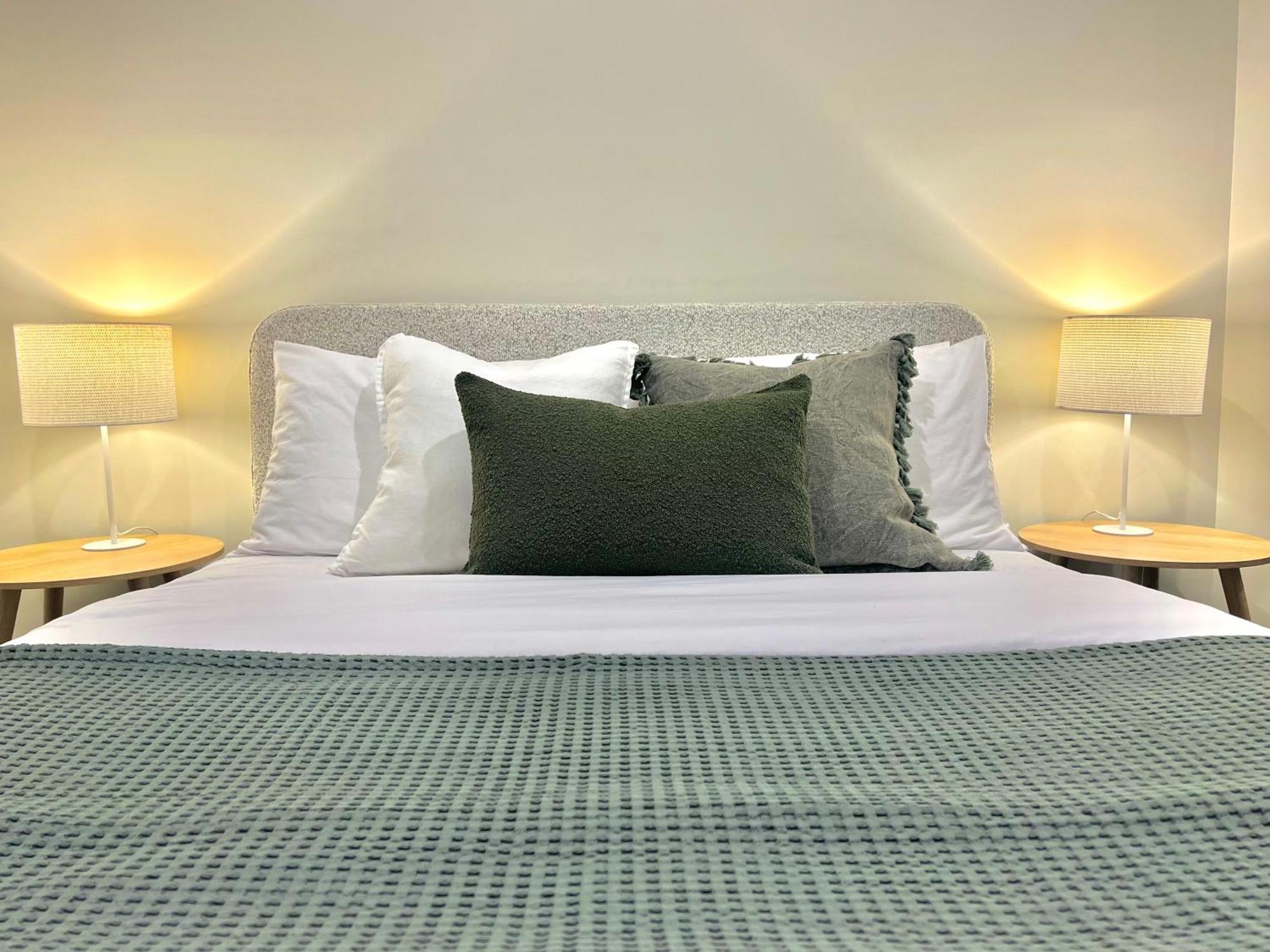 Harbour Towers, Newcastle'S Elite Apartment Stays, Free Parking & Tram Access Luaran gambar