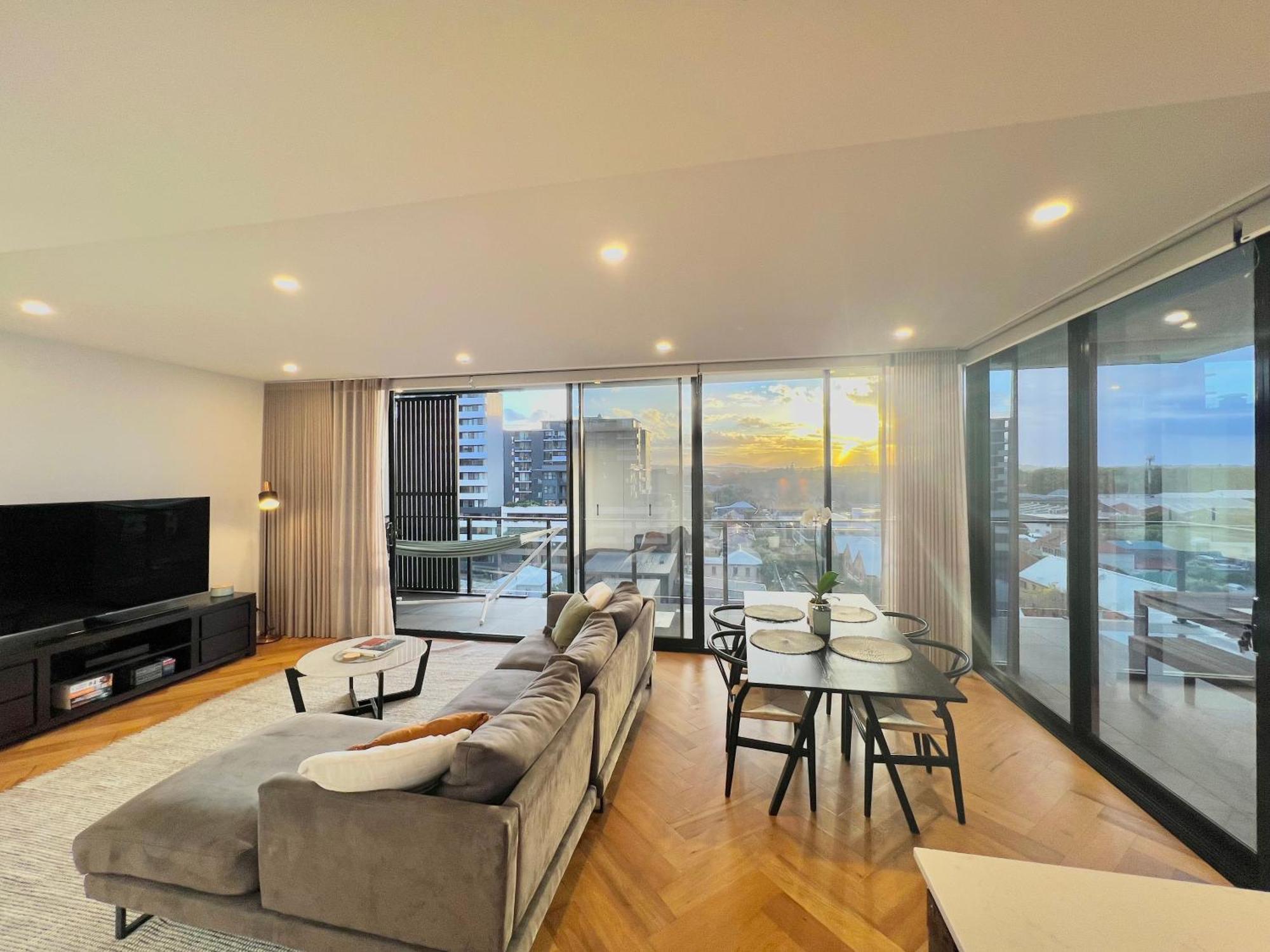 Harbour Towers, Newcastle'S Elite Apartment Stays, Free Parking & Tram Access Luaran gambar