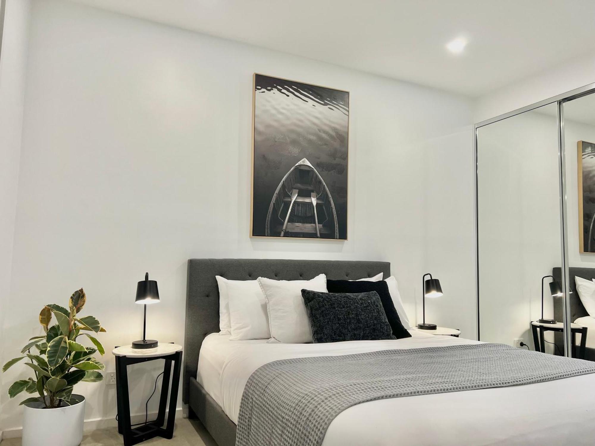 Harbour Towers, Newcastle'S Elite Apartment Stays, Free Parking & Tram Access Luaran gambar