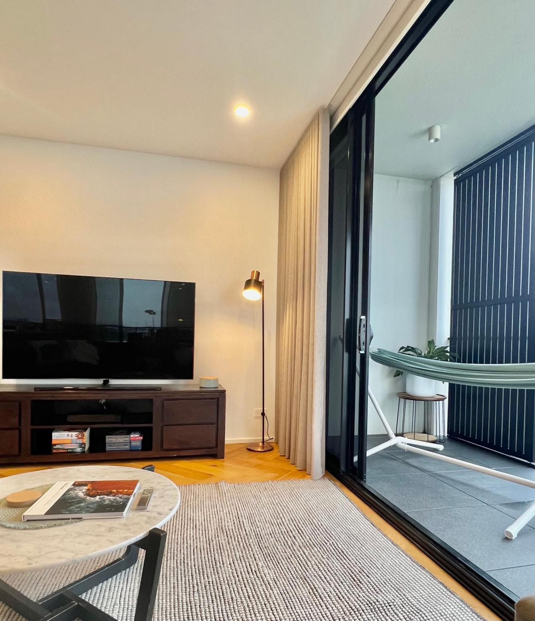 Harbour Towers, Newcastle'S Elite Apartment Stays, Free Parking & Tram Access Luaran gambar