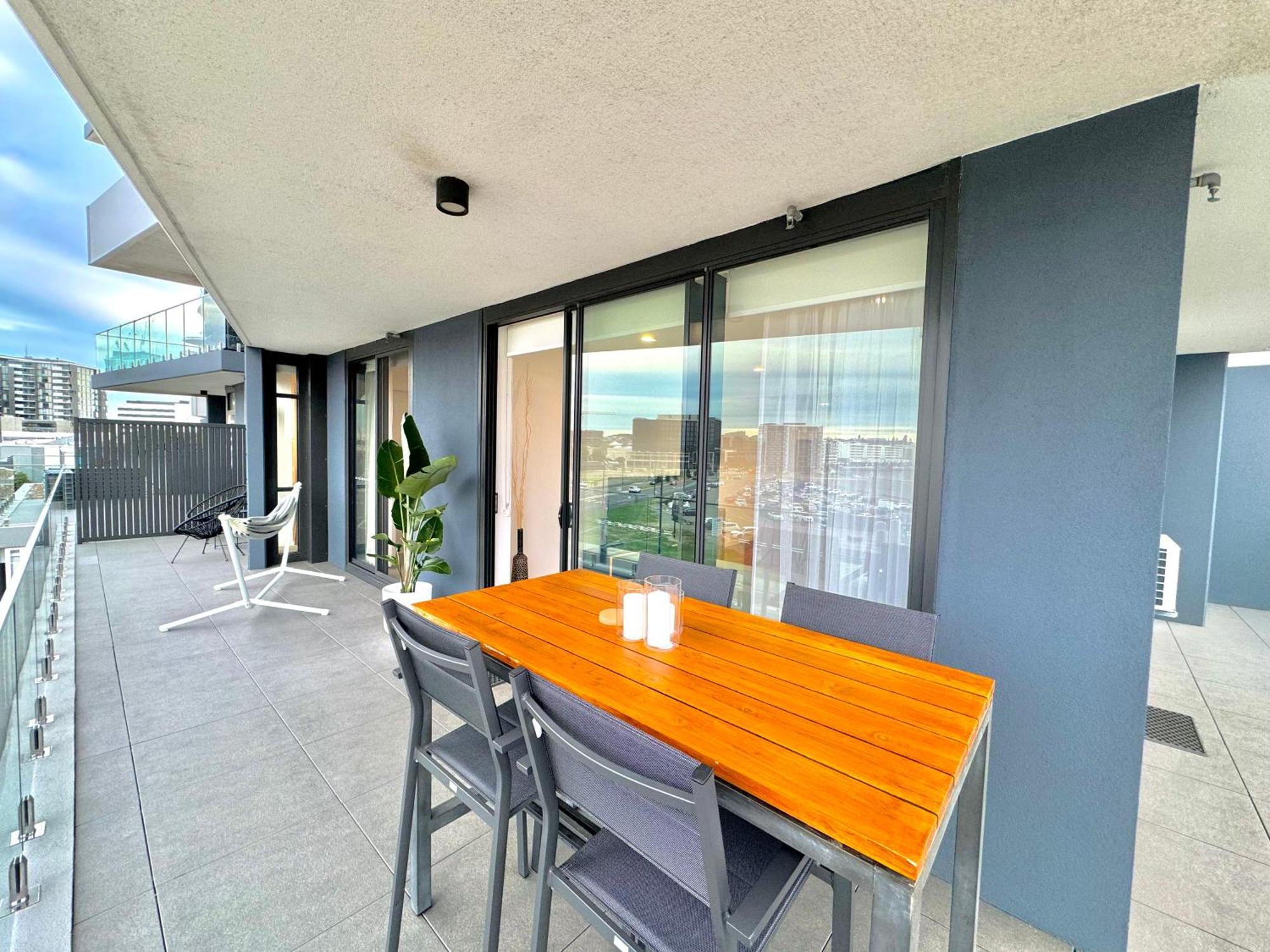 Harbour Towers, Newcastle'S Elite Apartment Stays, Free Parking & Tram Access Luaran gambar